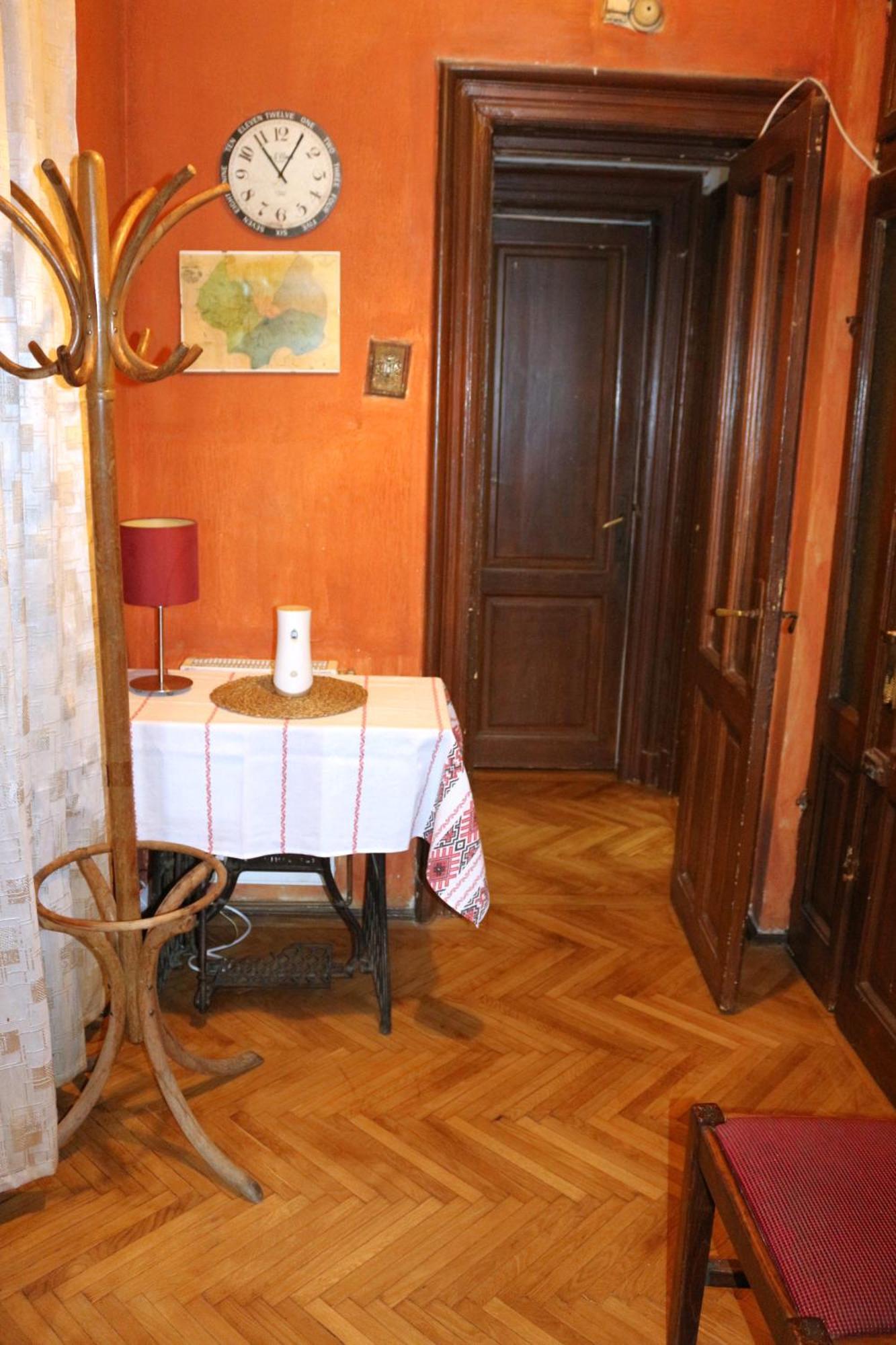 Apartament Domum Unirea, Across The Street Of Old Center *