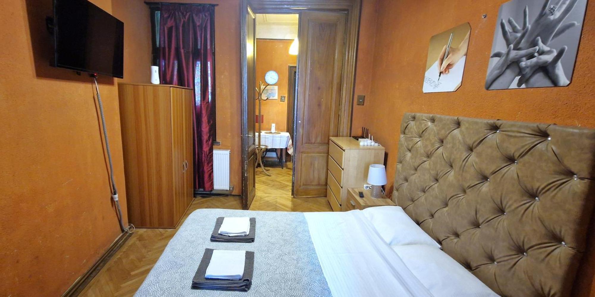 Apartament Domum Unirea, Across The Street Of Old Center Bucureşti
